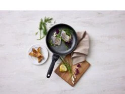 HOLM Servierbrett 11 HOLM Servierbrett -Heimdekoration 25181 env 2021 high